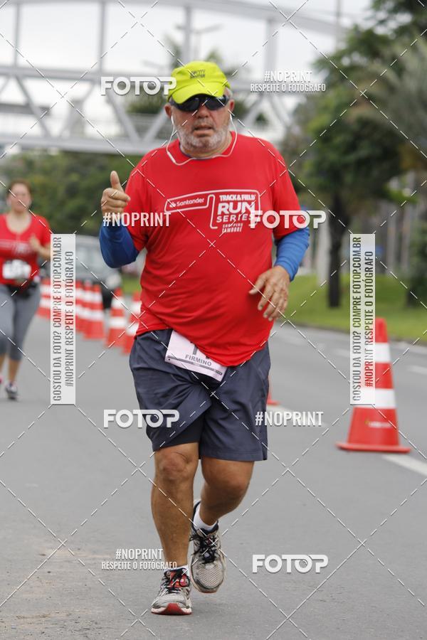 Buy your photos of the eventSantander Track & Field Run Series - Shopping Tambor on Fotop