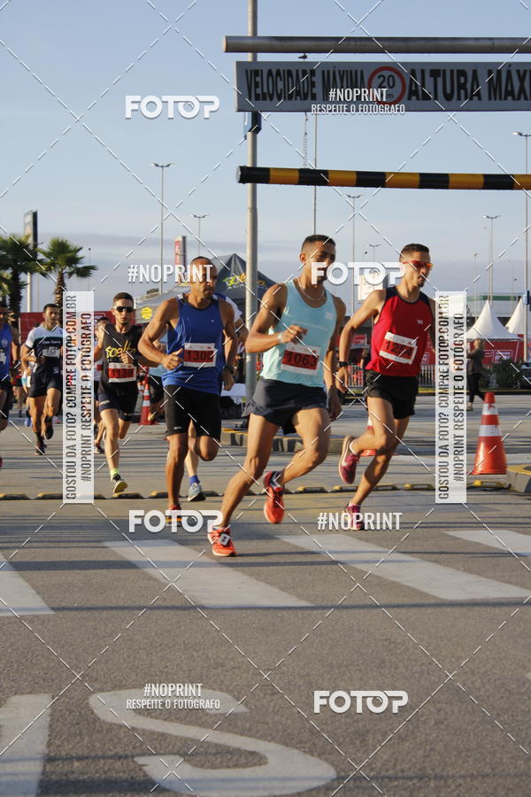 Buy your photos of the eventSantander Track & Field Run Series - Shopping Tambor on Fotop