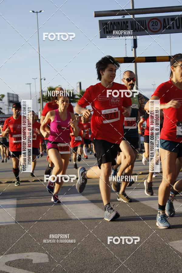 Buy your photos of the eventSantander Track & Field Run Series - Shopping Tambor on Fotop