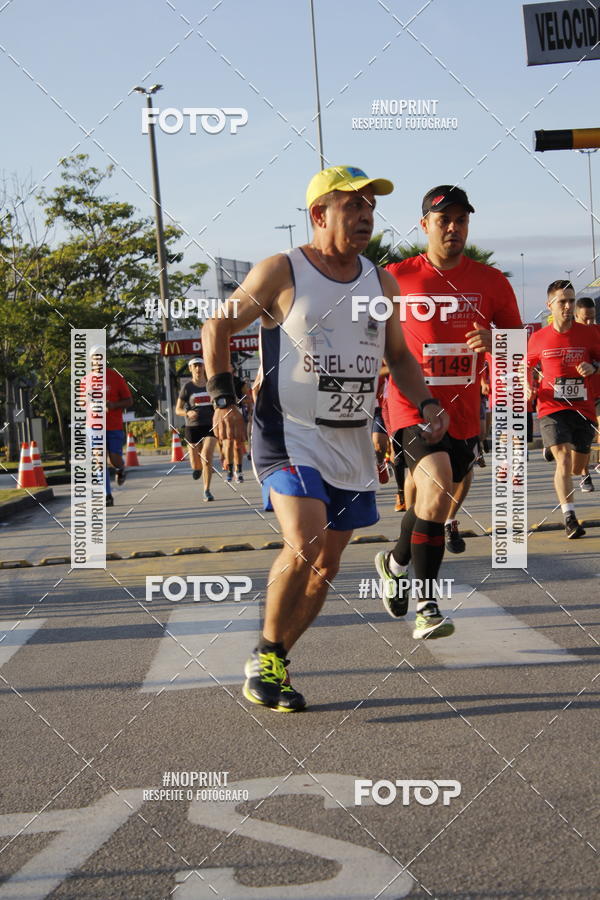 Buy your photos of the eventSantander Track & Field Run Series - Shopping Tambor on Fotop