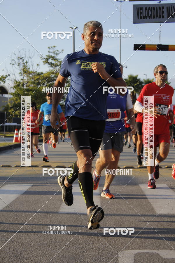 Buy your photos of the eventSantander Track & Field Run Series - Shopping Tambor on Fotop