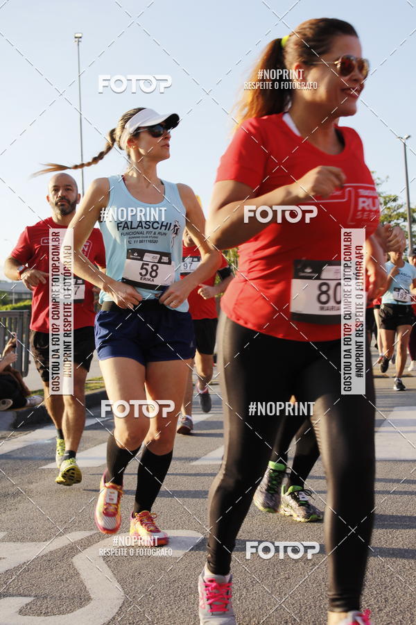 Buy your photos of the eventSantander Track & Field Run Series - Shopping Tambor on Fotop