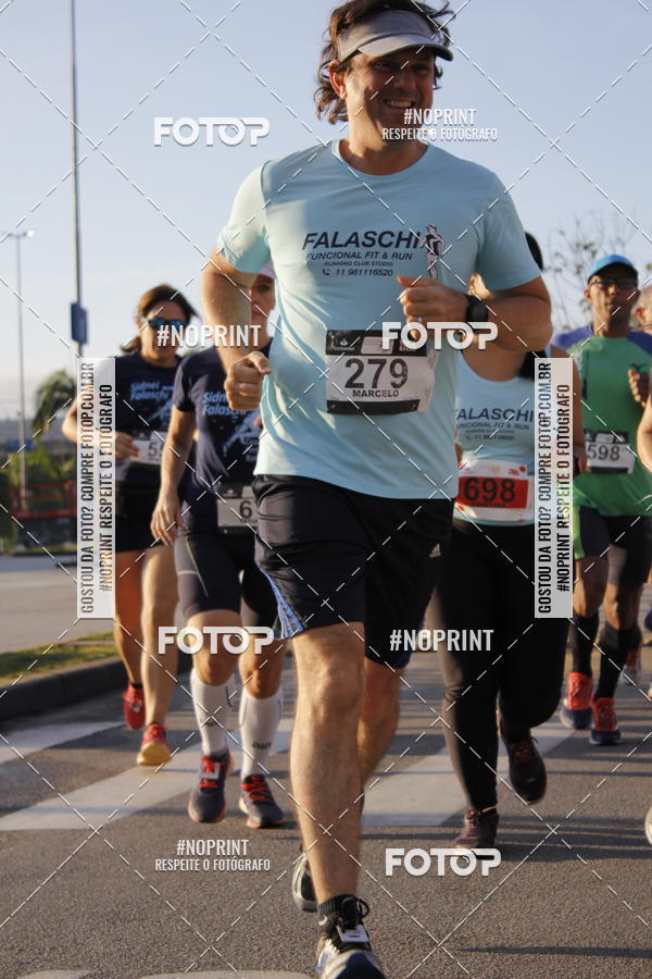 Buy your photos of the eventSantander Track & Field Run Series - Shopping Tambor on Fotop
