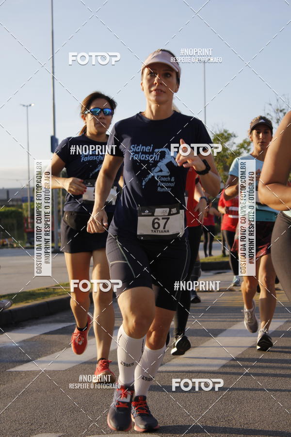Buy your photos of the eventSantander Track & Field Run Series - Shopping Tambor on Fotop
