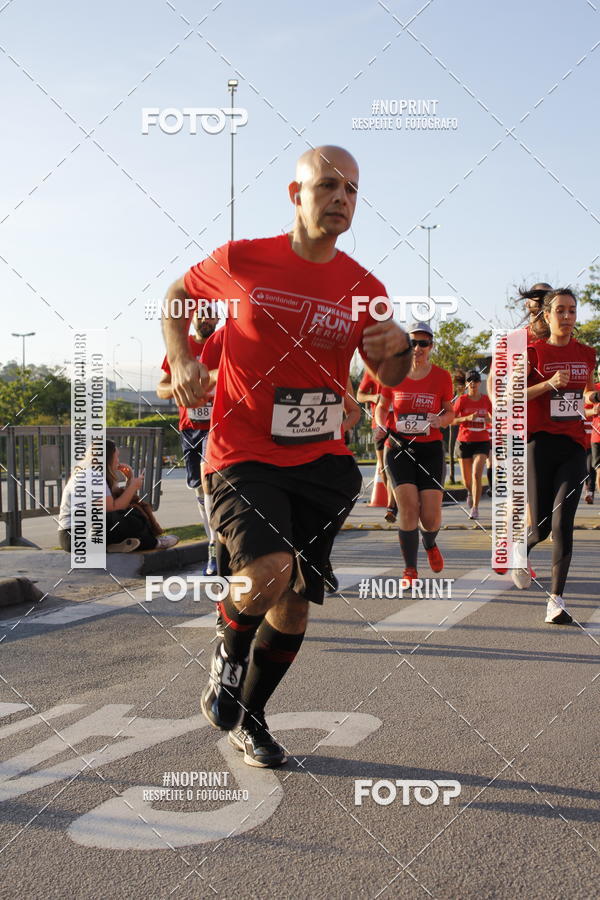 Buy your photos of the eventSantander Track & Field Run Series - Shopping Tambor on Fotop