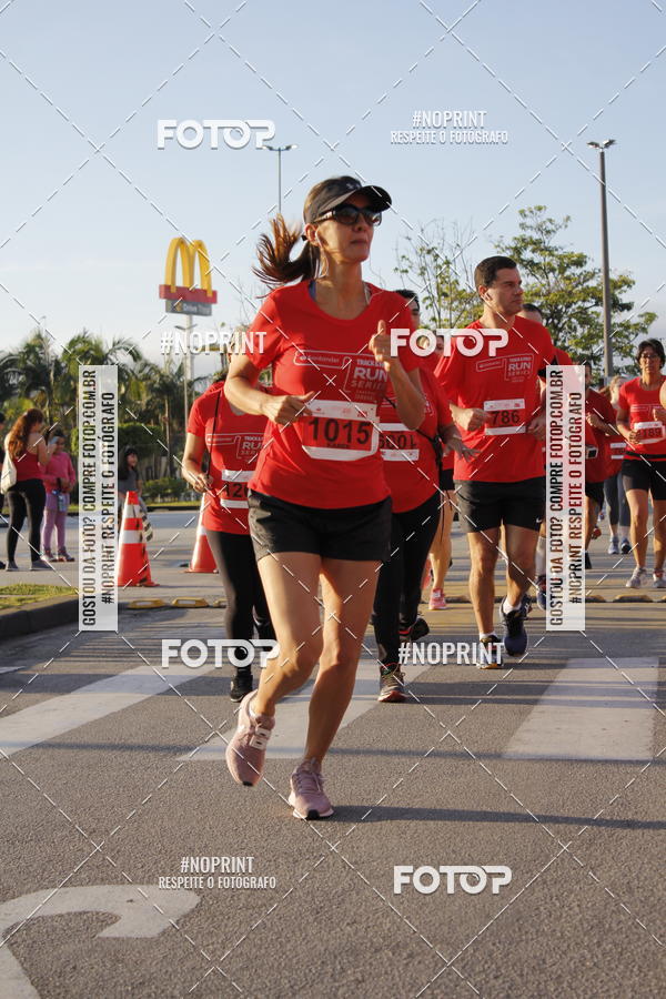 Buy your photos of the eventSantander Track & Field Run Series - Shopping Tambor on Fotop