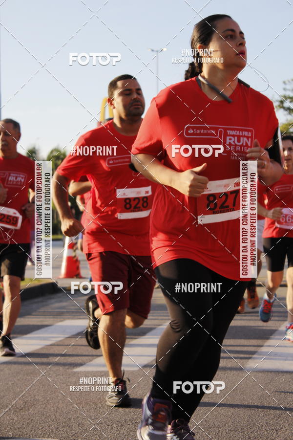 Buy your photos of the eventSantander Track & Field Run Series - Shopping Tambor on Fotop