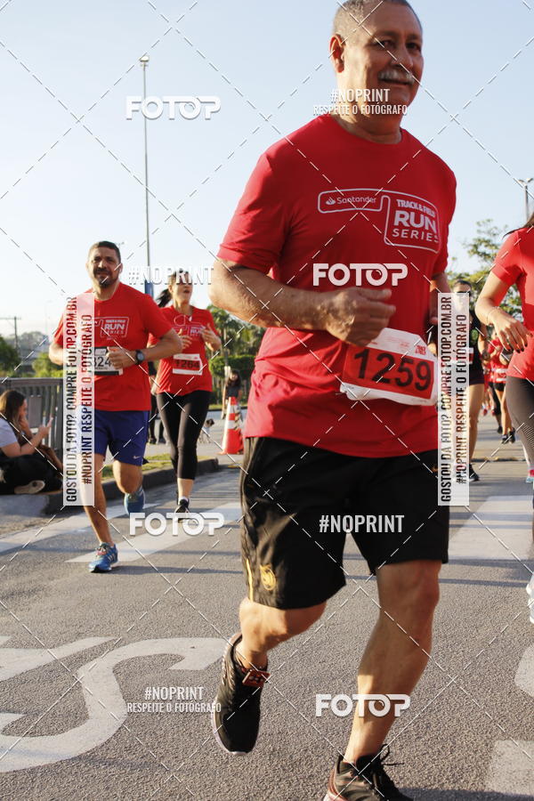 Buy your photos of the eventSantander Track & Field Run Series - Shopping Tambor on Fotop