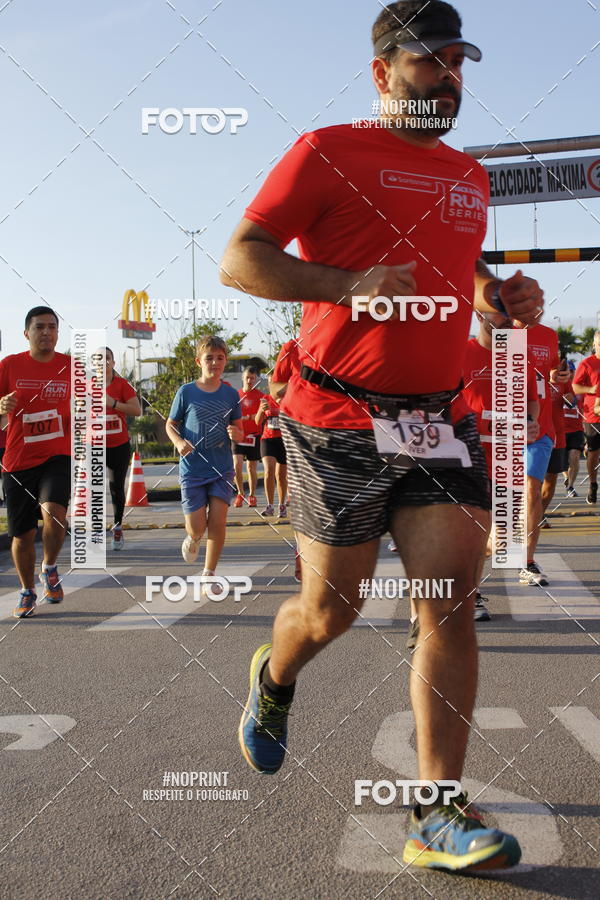 Buy your photos of the eventSantander Track & Field Run Series - Shopping Tambor on Fotop
