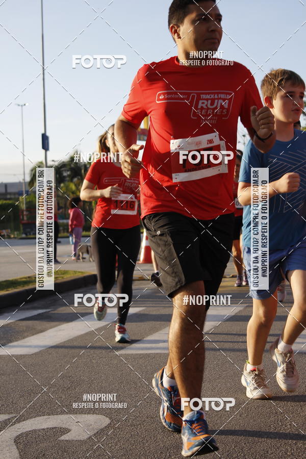 Buy your photos of the eventSantander Track & Field Run Series - Shopping Tambor on Fotop