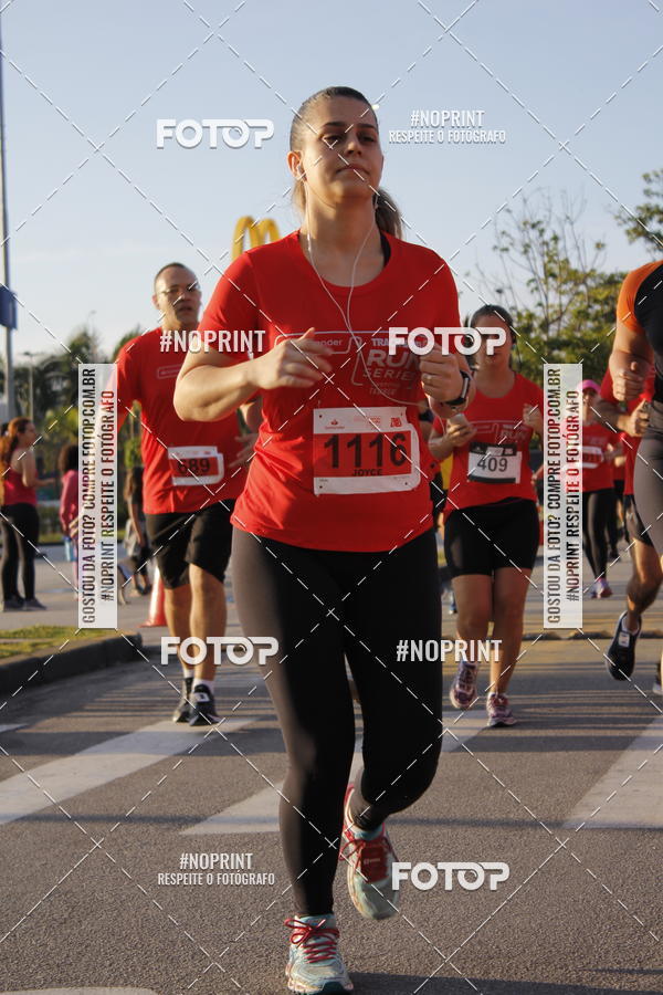 Buy your photos of the eventSantander Track & Field Run Series - Shopping Tambor on Fotop