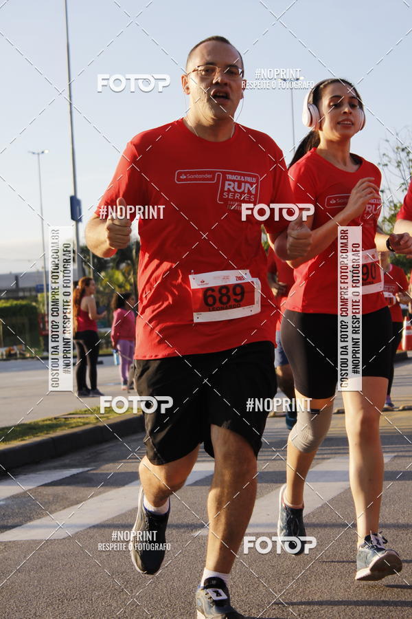 Buy your photos of the eventSantander Track & Field Run Series - Shopping Tambor on Fotop