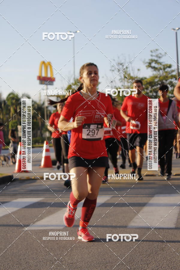 Buy your photos of the eventSantander Track & Field Run Series - Shopping Tambor on Fotop