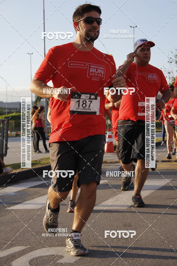 Buy your photos of the eventSantander Track & Field Run Series - Shopping Tambor on Fotop