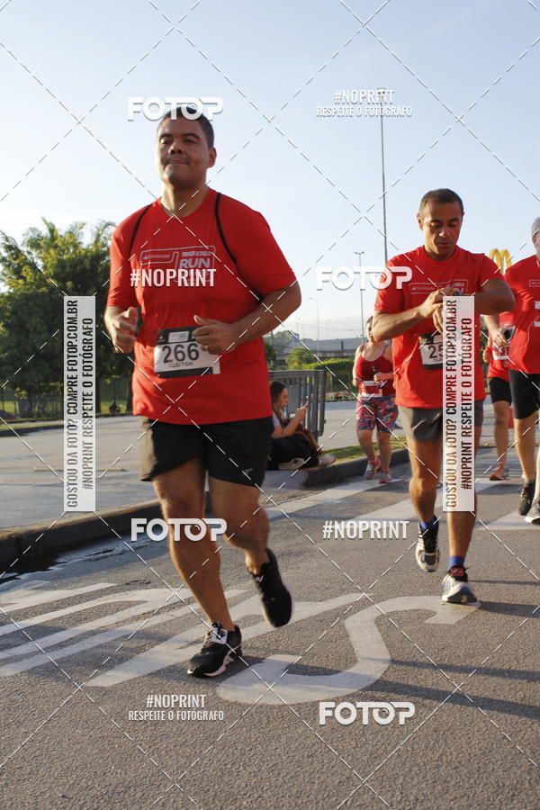 Buy your photos of the eventSantander Track & Field Run Series - Shopping Tambor on Fotop