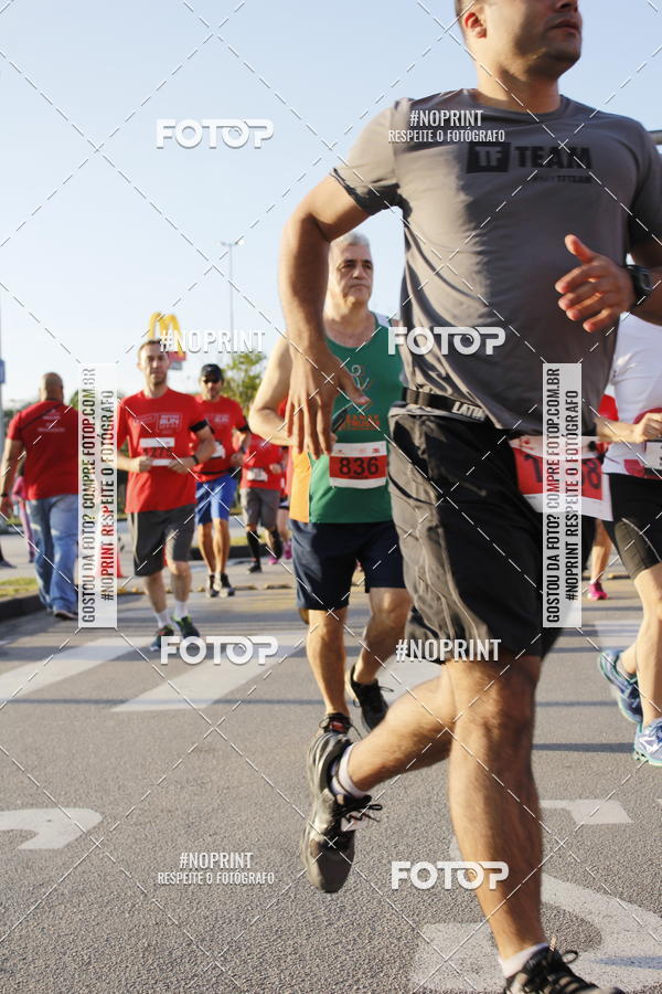 Buy your photos of the eventSantander Track & Field Run Series - Shopping Tambor on Fotop