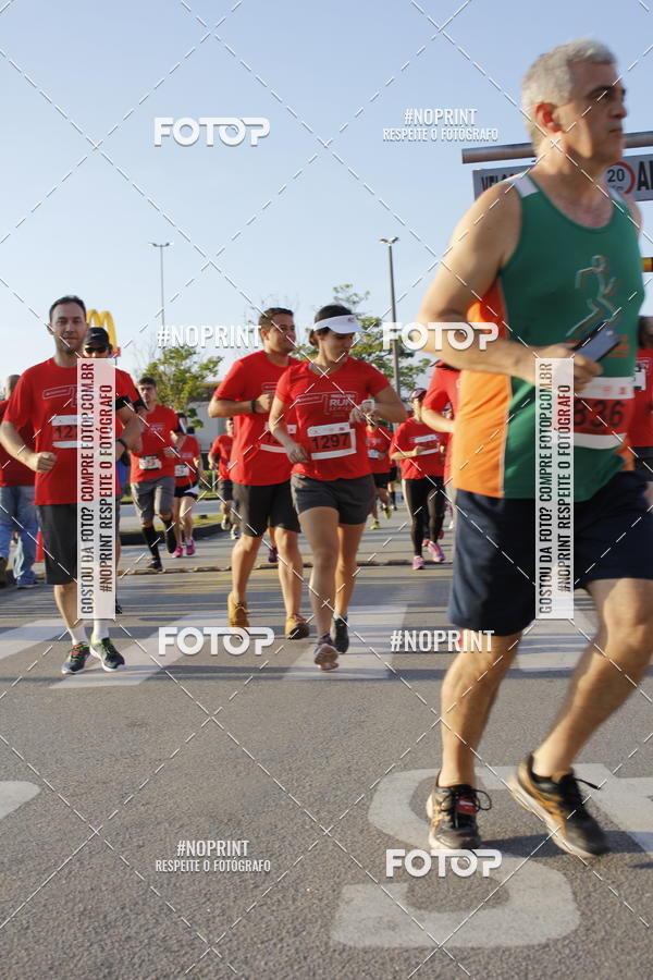 Buy your photos of the eventSantander Track & Field Run Series - Shopping Tambor on Fotop