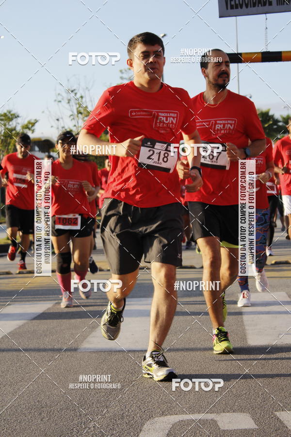 Buy your photos of the eventSantander Track & Field Run Series - Shopping Tambor on Fotop