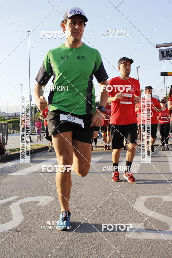 Buy your photos of the eventSantander Track & Field Run Series - Shopping Tambor on Fotop