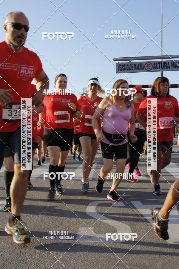 Buy your photos of the eventSantander Track & Field Run Series - Shopping Tambor on Fotop