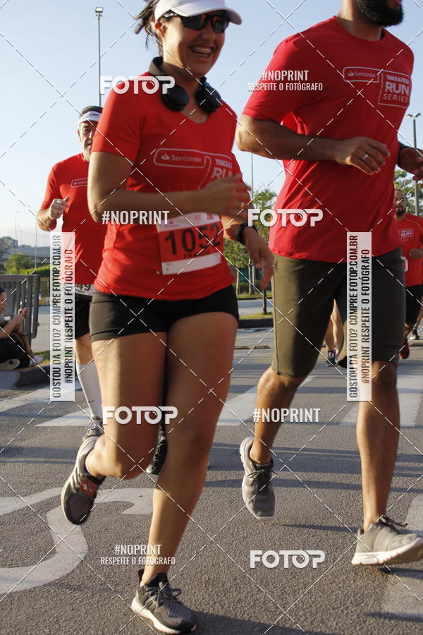 Buy your photos of the eventSantander Track & Field Run Series - Shopping Tambor on Fotop