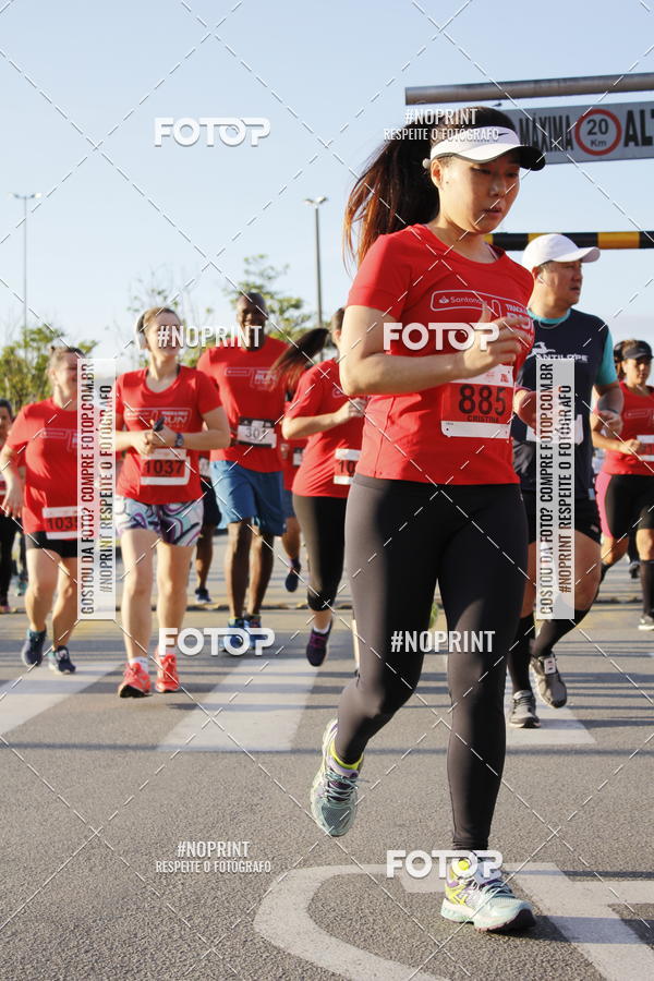 Buy your photos of the eventSantander Track & Field Run Series - Shopping Tambor on Fotop