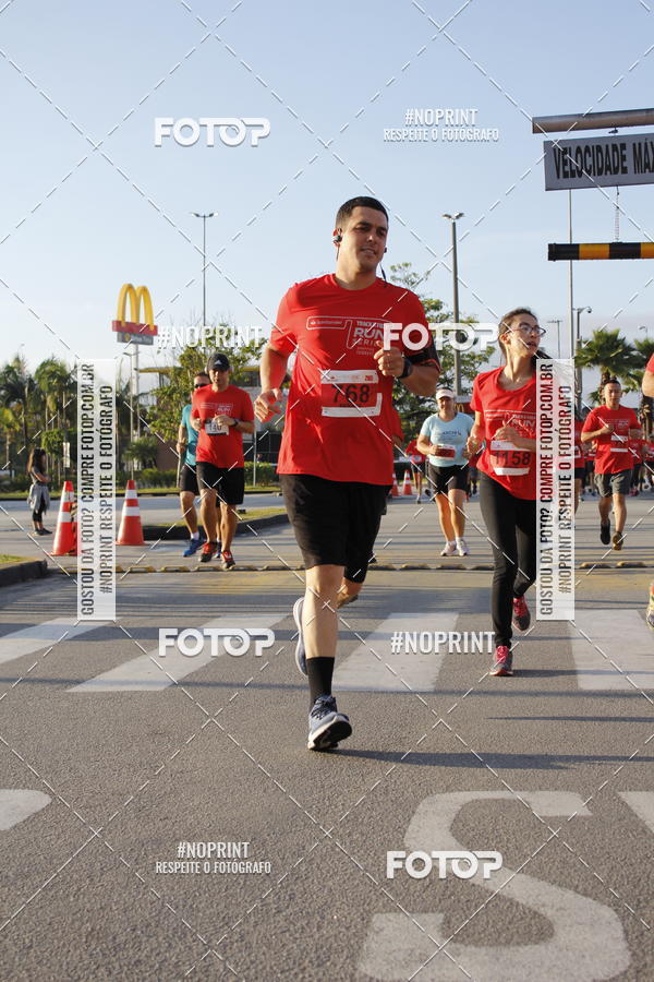 Buy your photos of the eventSantander Track & Field Run Series - Shopping Tambor on Fotop