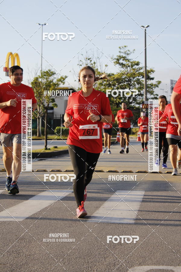 Buy your photos of the eventSantander Track & Field Run Series - Shopping Tambor on Fotop