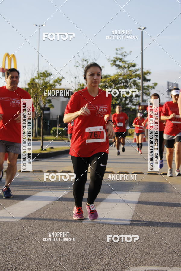Buy your photos of the eventSantander Track & Field Run Series - Shopping Tambor on Fotop