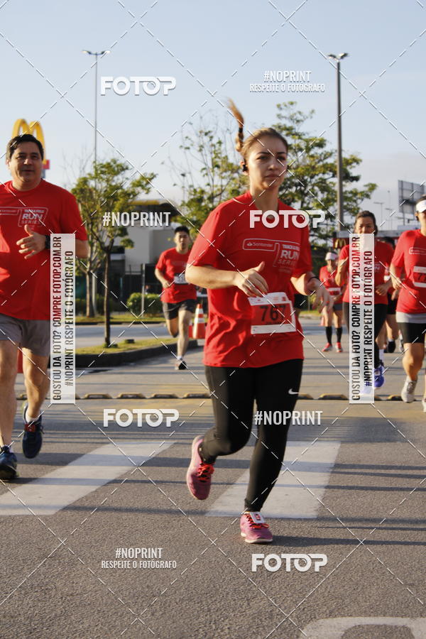 Buy your photos of the eventSantander Track & Field Run Series - Shopping Tambor on Fotop