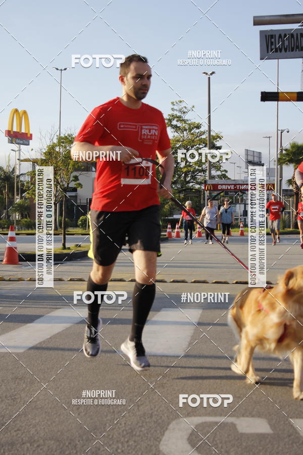 Buy your photos of the eventSantander Track & Field Run Series - Shopping Tambor on Fotop