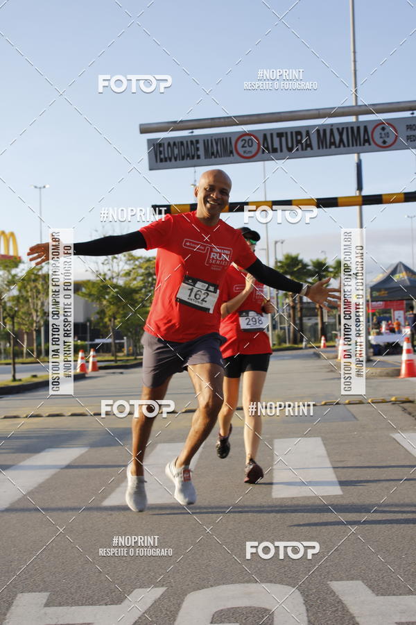 Buy your photos of the eventSantander Track & Field Run Series - Shopping Tambor on Fotop
