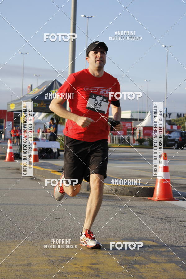 Buy your photos of the eventSantander Track & Field Run Series - Shopping Tambor on Fotop