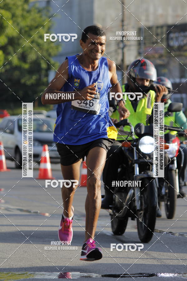 Buy your photos of the eventSantander Track & Field Run Series - Shopping Tambor on Fotop