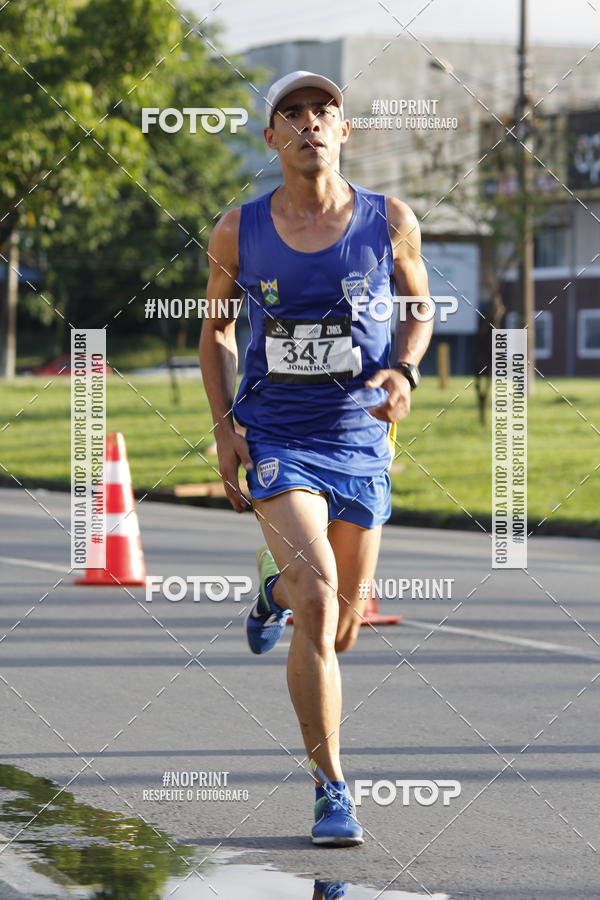 Buy your photos of the eventSantander Track & Field Run Series - Shopping Tambor on Fotop