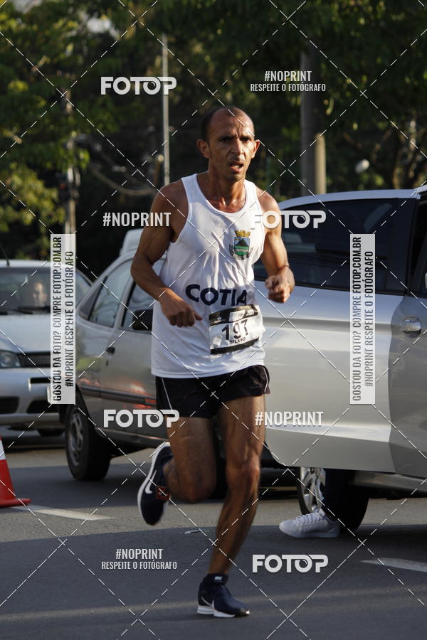Buy your photos of the eventSantander Track & Field Run Series - Shopping Tambor on Fotop