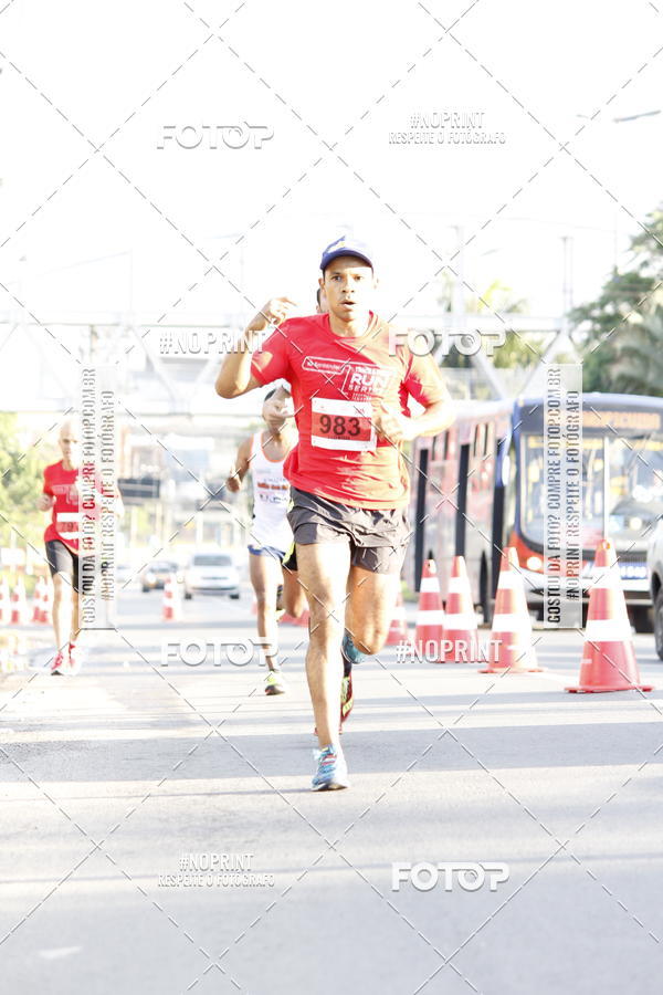 Buy your photos of the eventSantander Track & Field Run Series - Shopping Tambor on Fotop