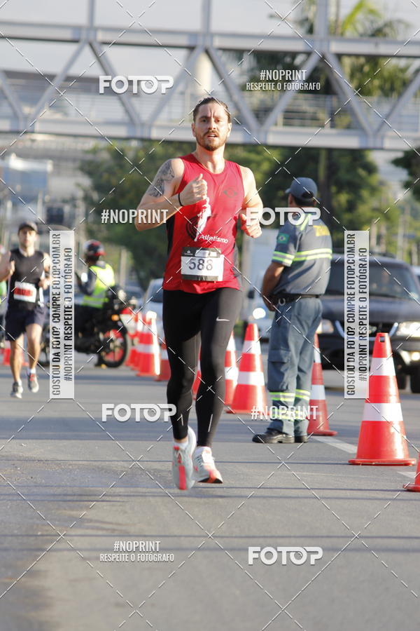 Buy your photos of the eventSantander Track & Field Run Series - Shopping Tambor on Fotop