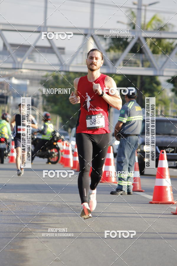 Buy your photos of the eventSantander Track & Field Run Series - Shopping Tambor on Fotop