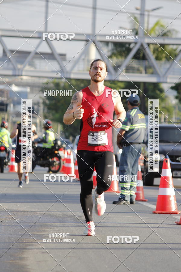 Buy your photos of the eventSantander Track & Field Run Series - Shopping Tambor on Fotop