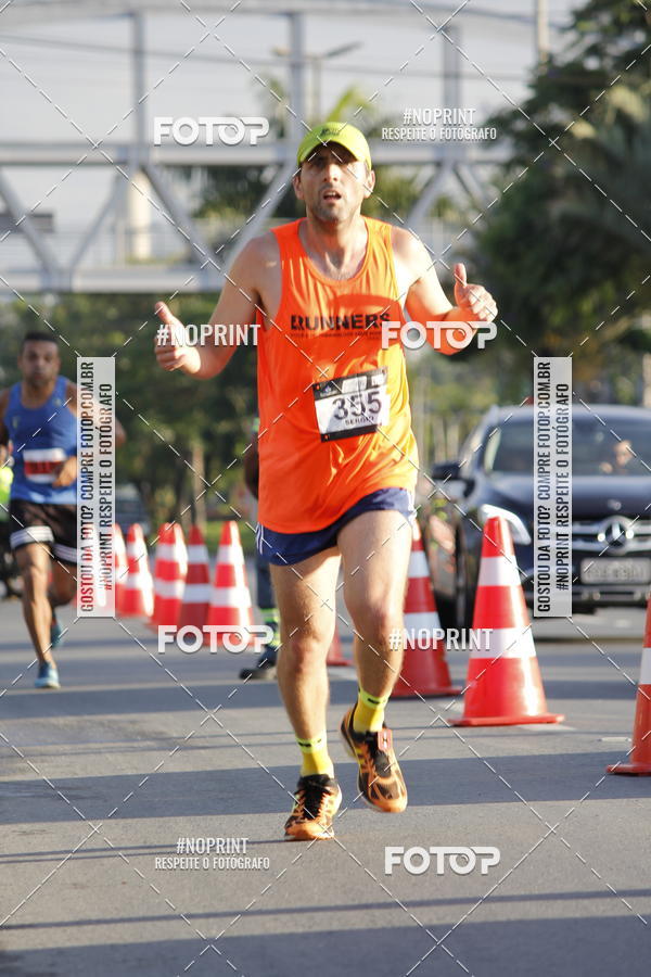 Buy your photos of the eventSantander Track & Field Run Series - Shopping Tambor on Fotop