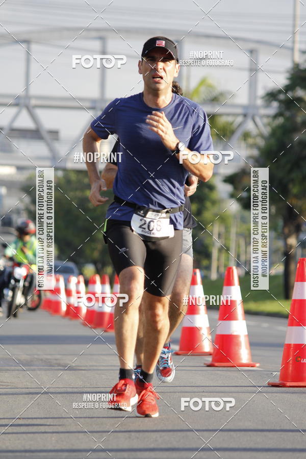 Buy your photos of the eventSantander Track & Field Run Series - Shopping Tambor on Fotop