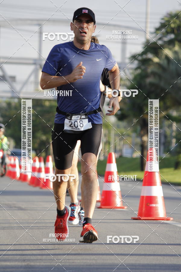 Buy your photos of the eventSantander Track & Field Run Series - Shopping Tambor on Fotop