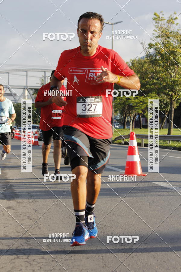 Buy your photos of the eventSantander Track & Field Run Series - Shopping Tambor on Fotop