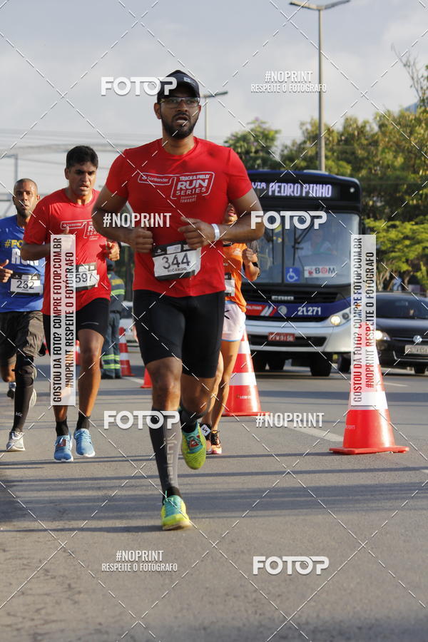 Buy your photos of the eventSantander Track & Field Run Series - Shopping Tambor on Fotop