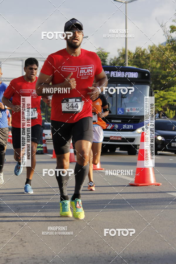 Buy your photos of the eventSantander Track & Field Run Series - Shopping Tambor on Fotop