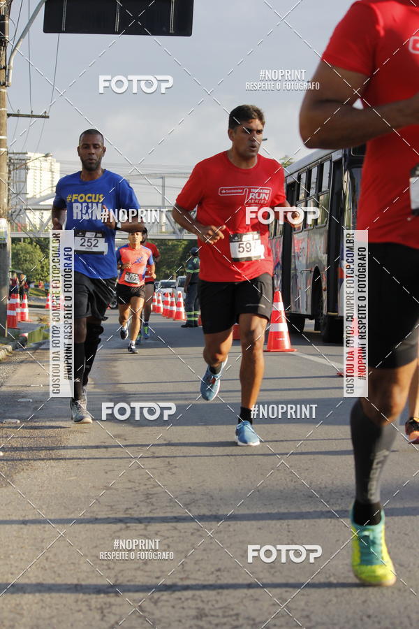 Buy your photos of the eventSantander Track & Field Run Series - Shopping Tambor on Fotop