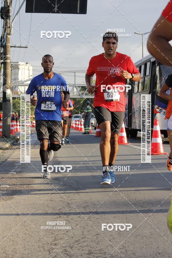 Buy your photos of the eventSantander Track & Field Run Series - Shopping Tambor on Fotop