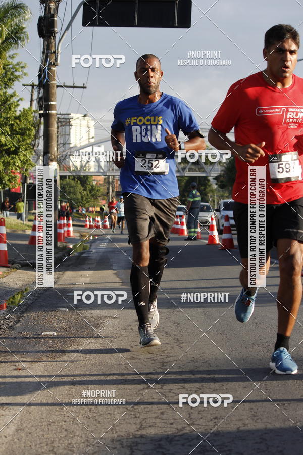 Buy your photos of the eventSantander Track & Field Run Series - Shopping Tambor on Fotop