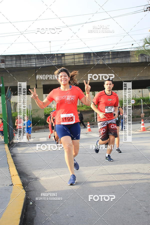 Buy your photos of the eventSantander Track & Field Run Series - Shopping Tambor on Fotop